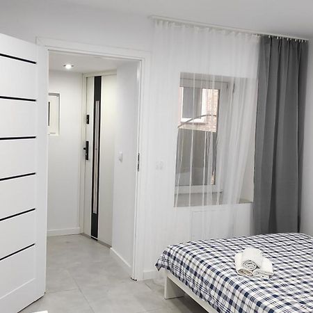 Apartament Krótka Częstochowa Exterior foto